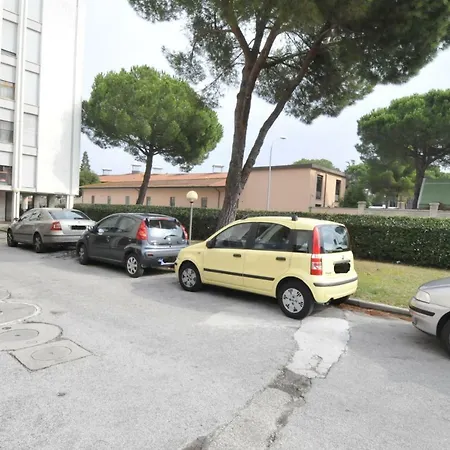 Cisanello Teresa Apartment *